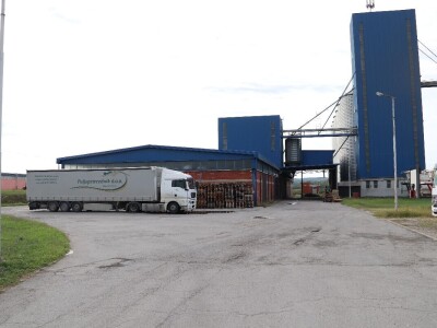 Najveći doradni centar za sjemena u Derventi