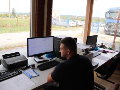 Najveći doradni centar za sjemena u Derventi