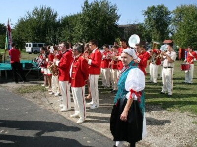 Glazbeno-plesni nastup