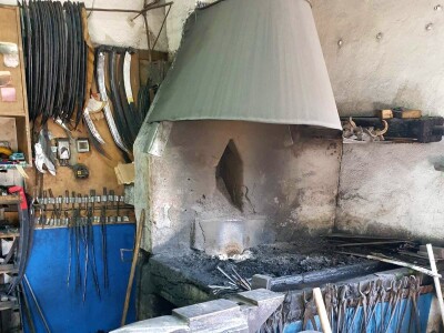 Nema kose do "varcarke" - pravi je još samo jedna kovačnica