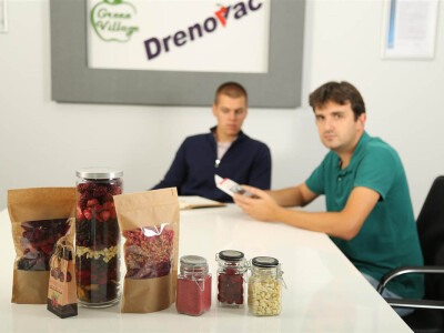 Nemanja Bojičić, Drenovac d.o.o. (desno) Nemanja Bojičić, Drenovac d.o.o. (desno)