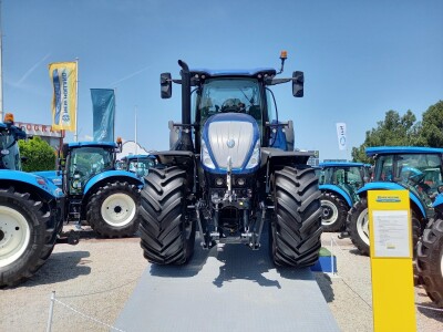 New Holland - Agroglobe (Novosadski sajam 2023.)