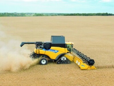 Kombajn New Holland CR9000