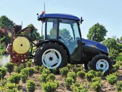 Traktor New Holland T3000