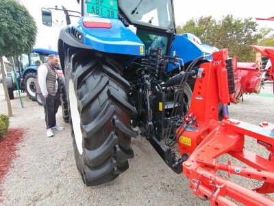 New Holland T5 100 S