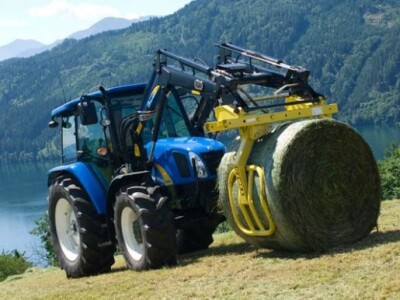 Traktor New Holland T5000