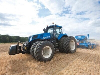 Traktor New Holland T8