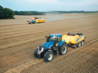 Traktor New Holland T8