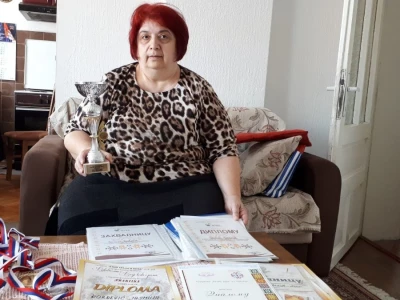 Nišlijka ljubav prema ručnim radovima pretvorila u posao
