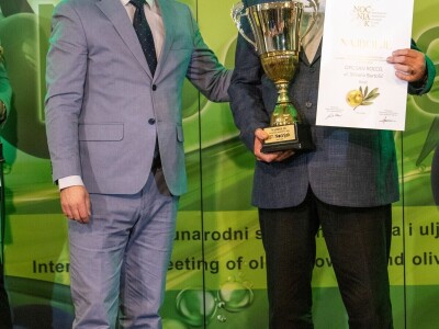 Noćnjak: Otvorena maslinova ulja - Najbolja otvorena i medalje