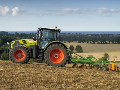 Nova Claas serija Arion 6