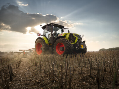 Nova Claas serija Arion 6