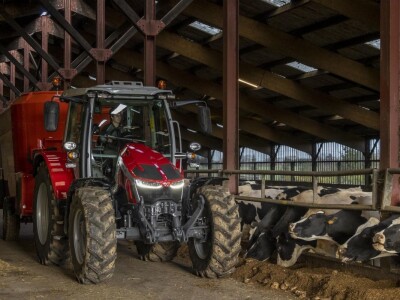 Nova serija Massey Ferguson MF 5S dostupna i sa ugrađenim utovarivačem