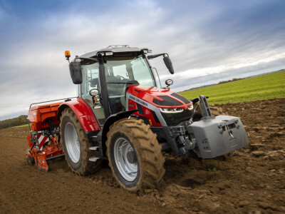 Nova svestrana serija Massey Ferguson 5S dostupna i s ugrađenim utovarivačem