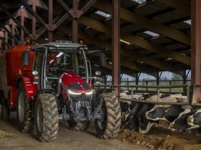 Nova svestrana serija Massey Ferguson 5S dostupna i s ugrađenim utovarivačem