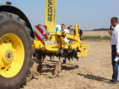 Novi John Deere - DEMO u polju