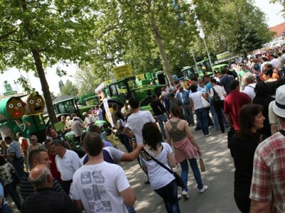 Lijepo vrijeme i velika ponuda = veliki broj posjetitelja