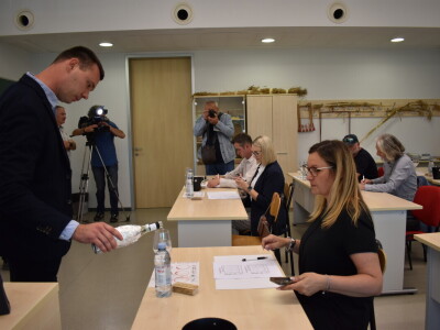 Novinarski vinski ocjenjivački tim ocijenio 18 graševina Novinarski vinski ocjenjivački tim ocijenio 18 graševina