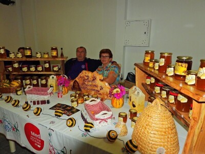 Novljanske pčelarke