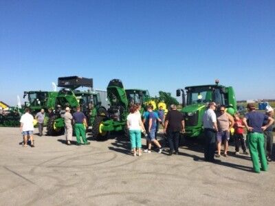 John Deere na FarmShow 2015