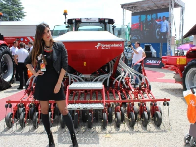 Titan machinery