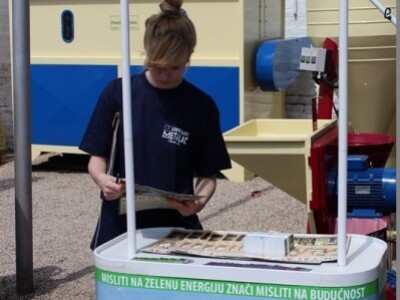 Pelet metalac hostesa