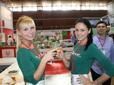 Hostese Agrokluba - Novosadski sajam 2013.