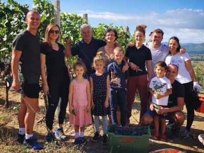 NYIOOC 2022 - Maslinovo ulje Vinarije obitelji Škegro po peti put za redom osvojilo zlatne medalje u New Yorku!! NYIOOC 2022 - Maslinovo ulje Vinarije obitelji Škegro po peti put za redom osvojilo zlatne medalje u New Yorku!!