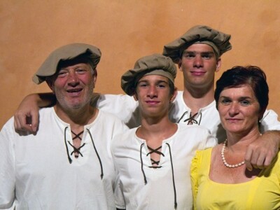 Obitelj Kaštelan na Rapskoj fjeri