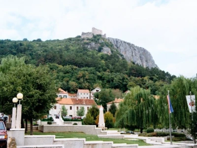 Obnovljena utvrda Prozor ponad Vrlike