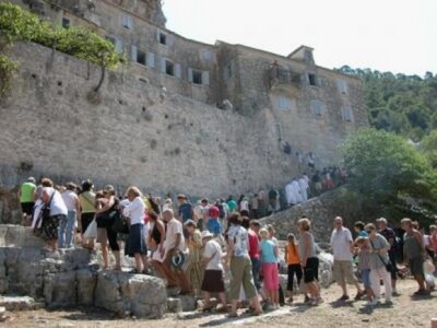 Obnovljeni samostan Pustinja Blaca itekako privlačan za turiste