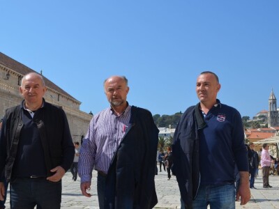 OBRT ŽIRO I OPG JOSIP KULAŠ: Dalmatinac Josip Kulaš prodaje maslinovo ulje izbirljivim Istranima