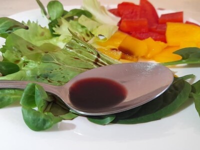 Ocat od bazginih bobica Ocat od bazginih bobica