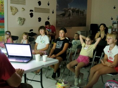 Oduševljeni mali i veliki istraživanjem kukaca u prirodi