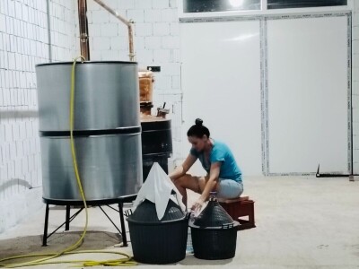 Oficirka u poljoprivrednim vodama