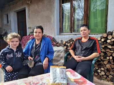 Ogrevno drvo za sve kupce, a sir po naruždbini i samo za stalne mušterije