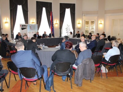 Okrugli stol - Iskustva u primjeni Zakona o poljoprivrednom zemljištu