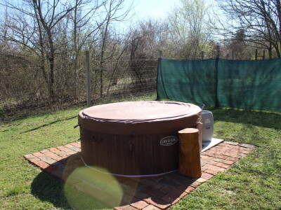 OPG Jakšetić White Bike