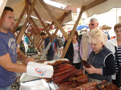 OPG Kraljik Hrvoje (domaći slavonski kulen) OPG Kraljik Hrvoje (domaći slavonski kulen)