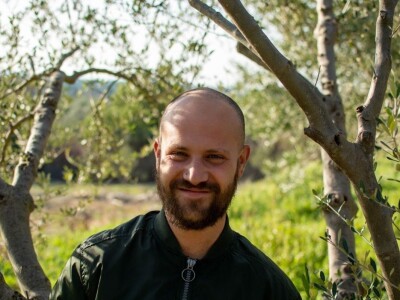 OPG ŠIŠAK - Ante Šišak laškše do zlata u New Yorku nego do zemlje u Dubravicama OPG ŠIŠAK - Ante Šišak laškše do zlata u New Yorku nego do zemlje u Dubravicama