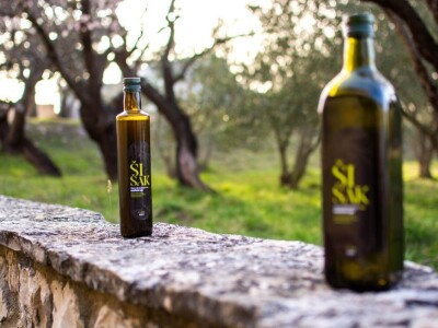 OPG ŠIŠAK - Ante Šišak laškše do zlata u New Yorku nego do zemlje u Dubravicama OPG ŠIŠAK - Ante Šišak laškše do zlata u New Yorku nego do zemlje u Dubravicama