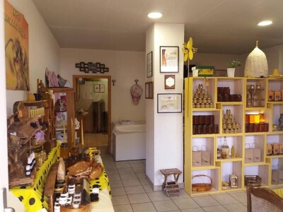 OPG Šperac: Proizvodi od meda i kozmetika za lijep izgled