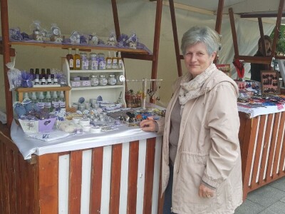 Opojni miris lavande iz Daruvara širi se Banjalukom