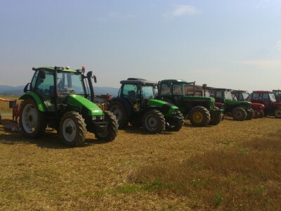 Natjecalo se 15 orača