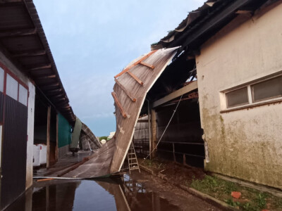 Orkanski vjetar odnio krv farme muznih krava Dišinac