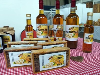 Osamdeset izlagača na "Danima bilećkih proizvoda i stvaralaštva" Osamdeset izlagača na "Danima bilećkih proizvoda i stvaralaštva"