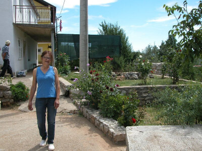 Osim životinja, posebice magaraca i proizvodnje magarećeg mlijeka, gđa Svetlana voli i cvijeće