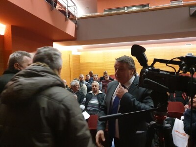 Osmo savjetovanje voćara Republike Srpske u Gradišci Osmo savjetovanje voćara Republike Srpske u Gradišci