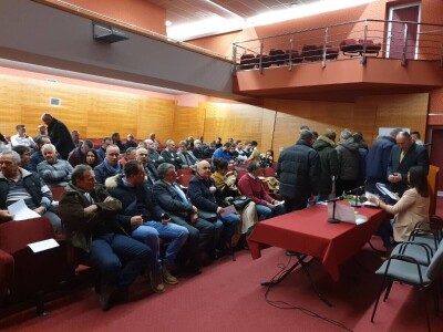 Osmo savjetovanje voćara Republike Srpske u Gradišci Osmo savjetovanje voćara Republike Srpske u Gradišci