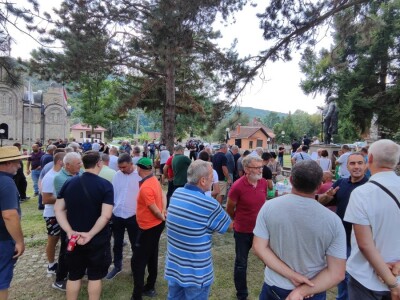 Osnivanje Pokreta poljoprivrednika Srbije